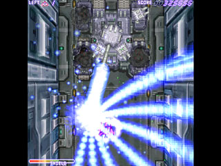 RefleXのゲーム画面「敵レーザー反射」